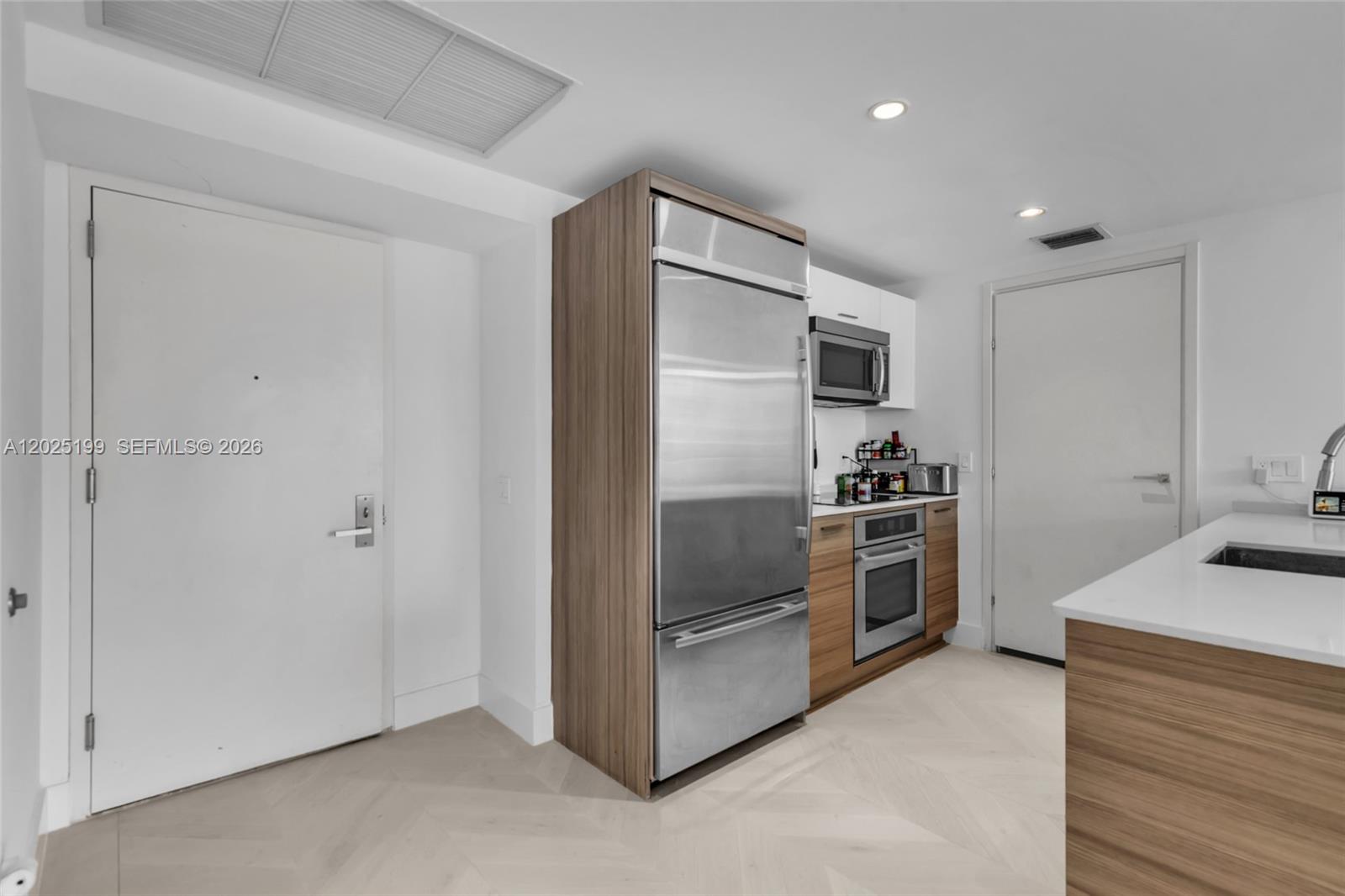 Property photo # 9