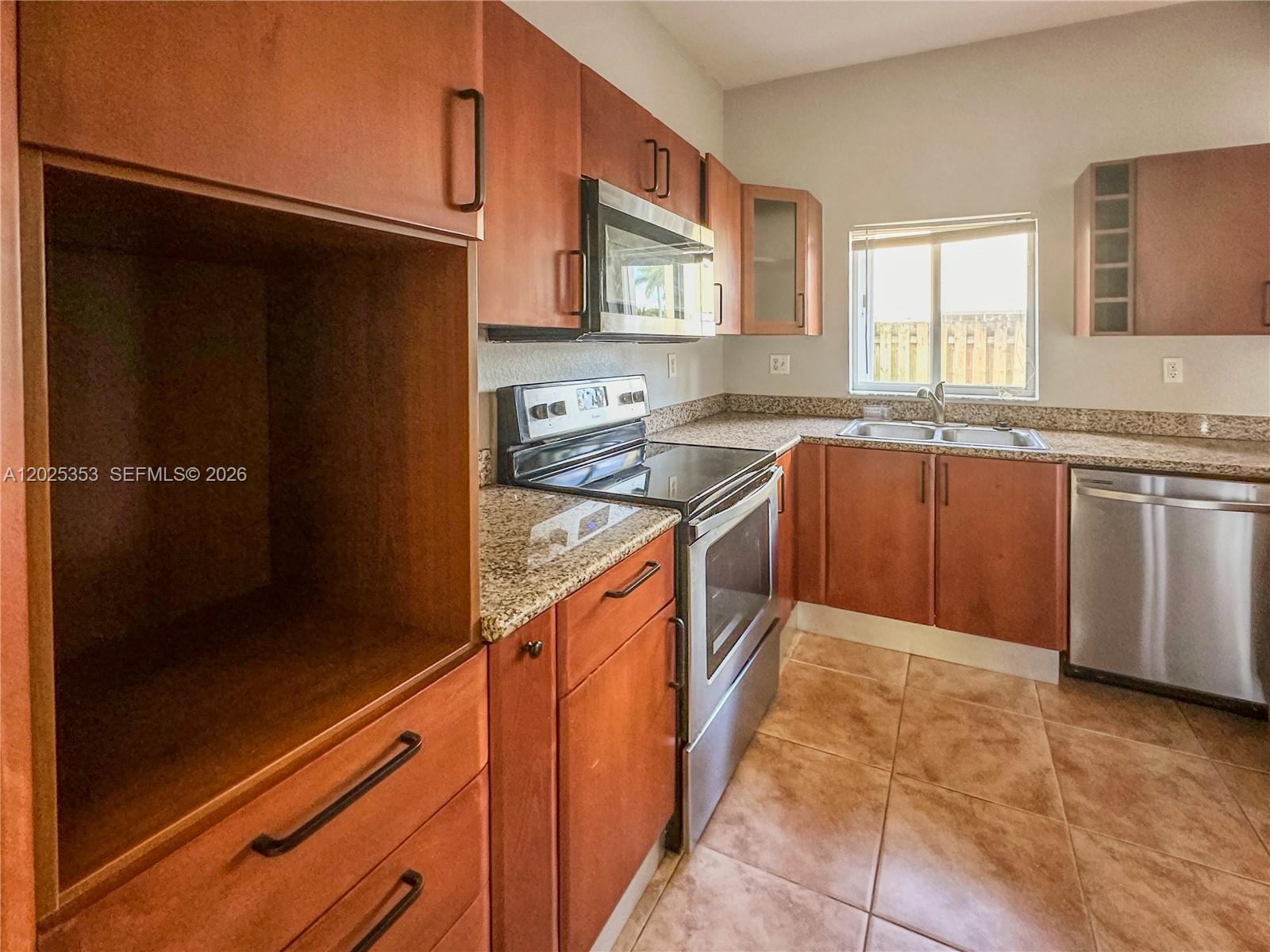 Property photo # 3