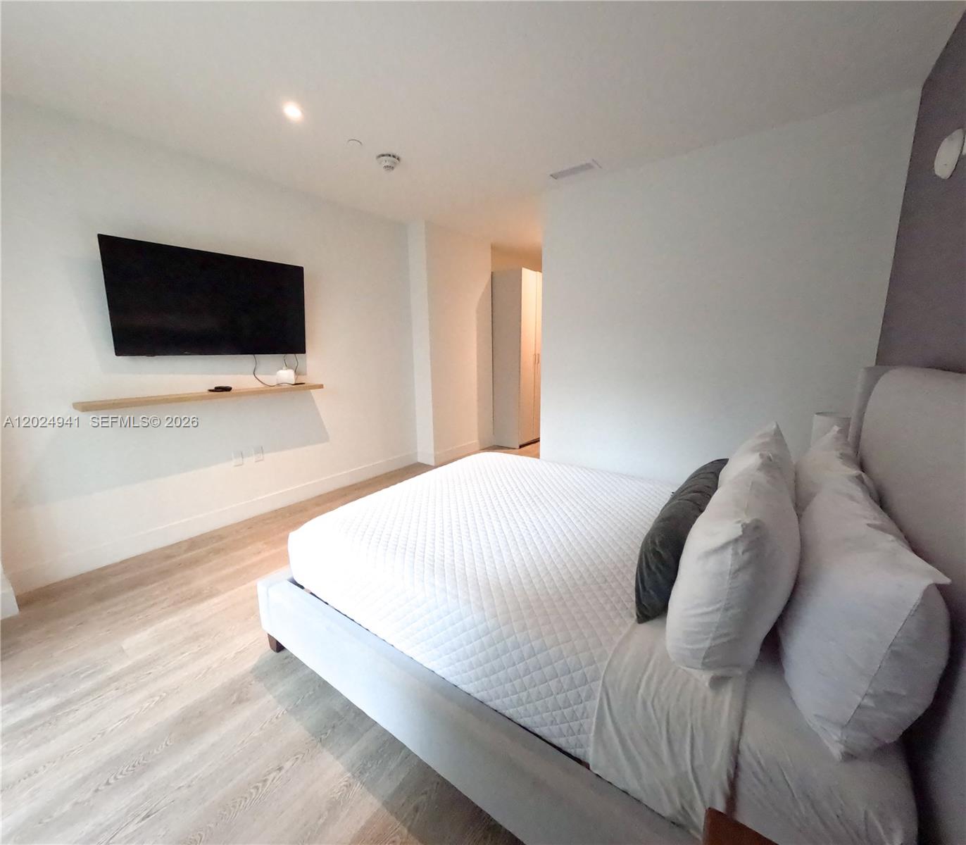 Property photo # 5