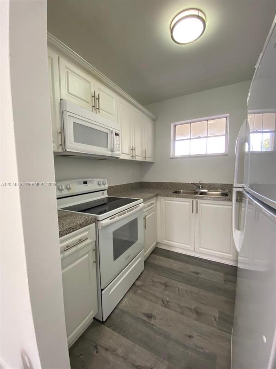 Property photo # 6