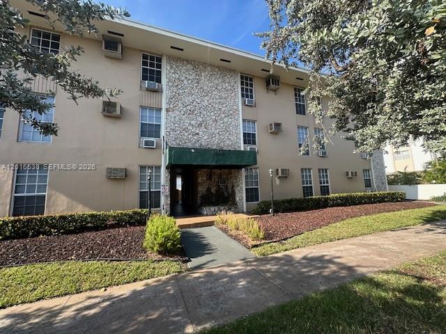 Property photo # 0