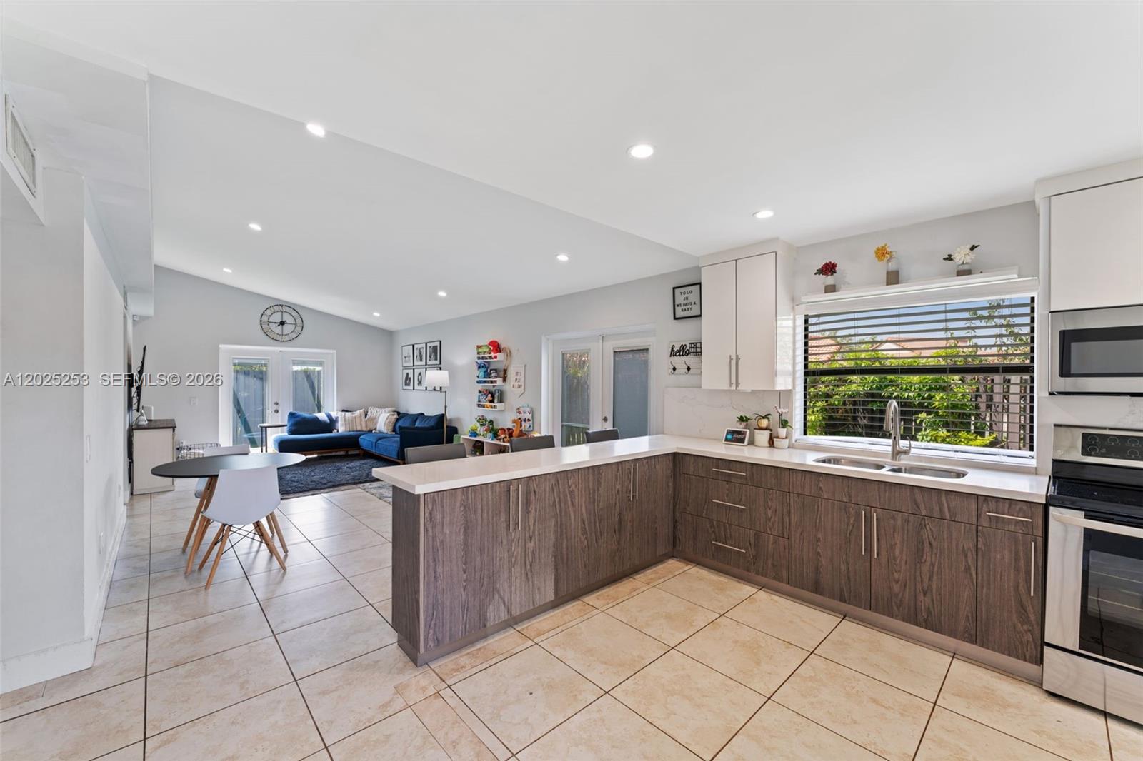 Property photo # 7