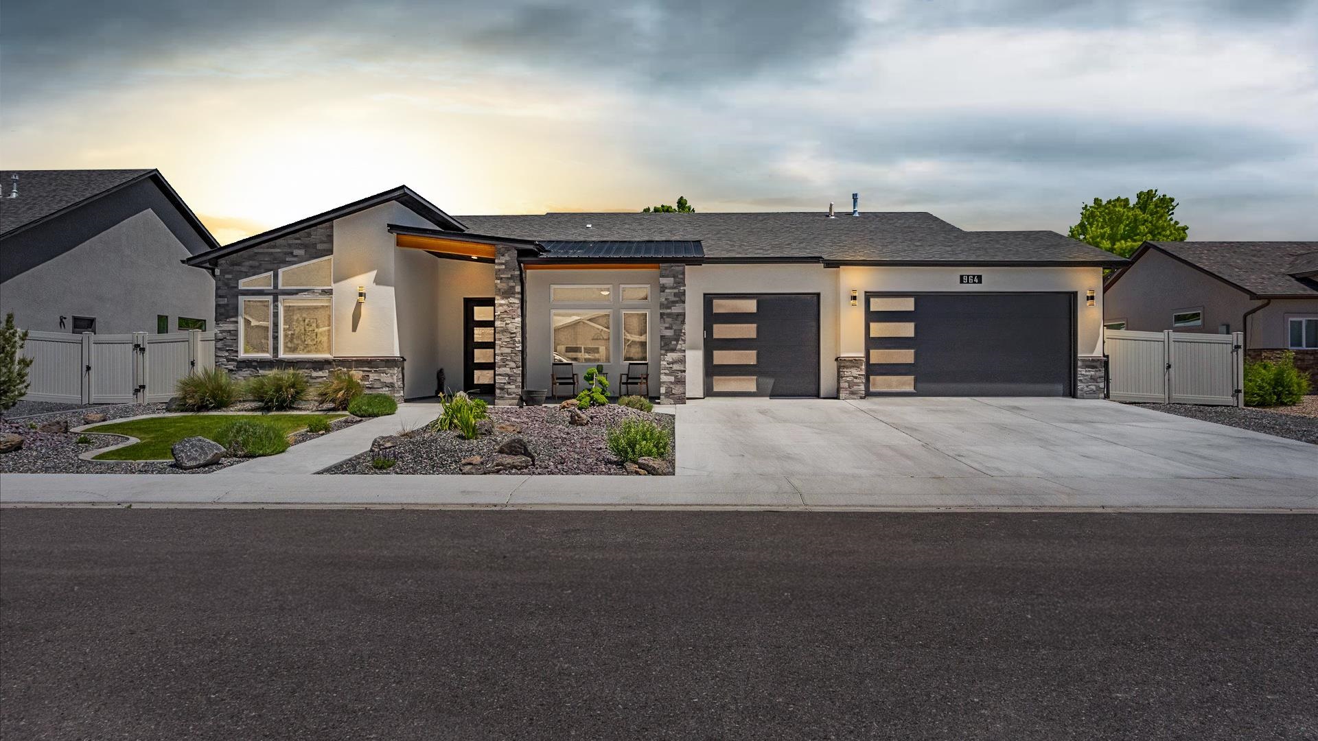 964 Golden Jubilee Drive