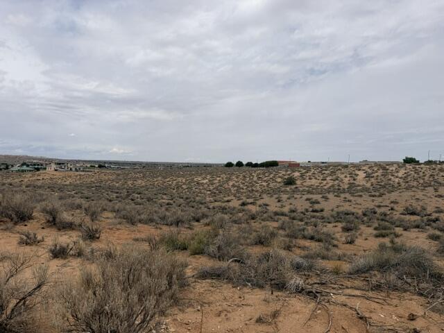 Photo 5 — 624 Moccasin Drive NE
