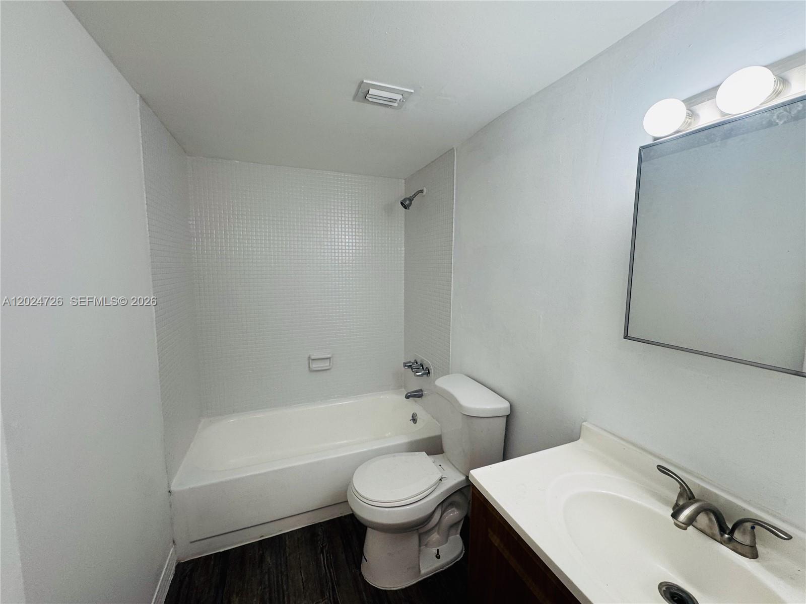 Property photo # 4