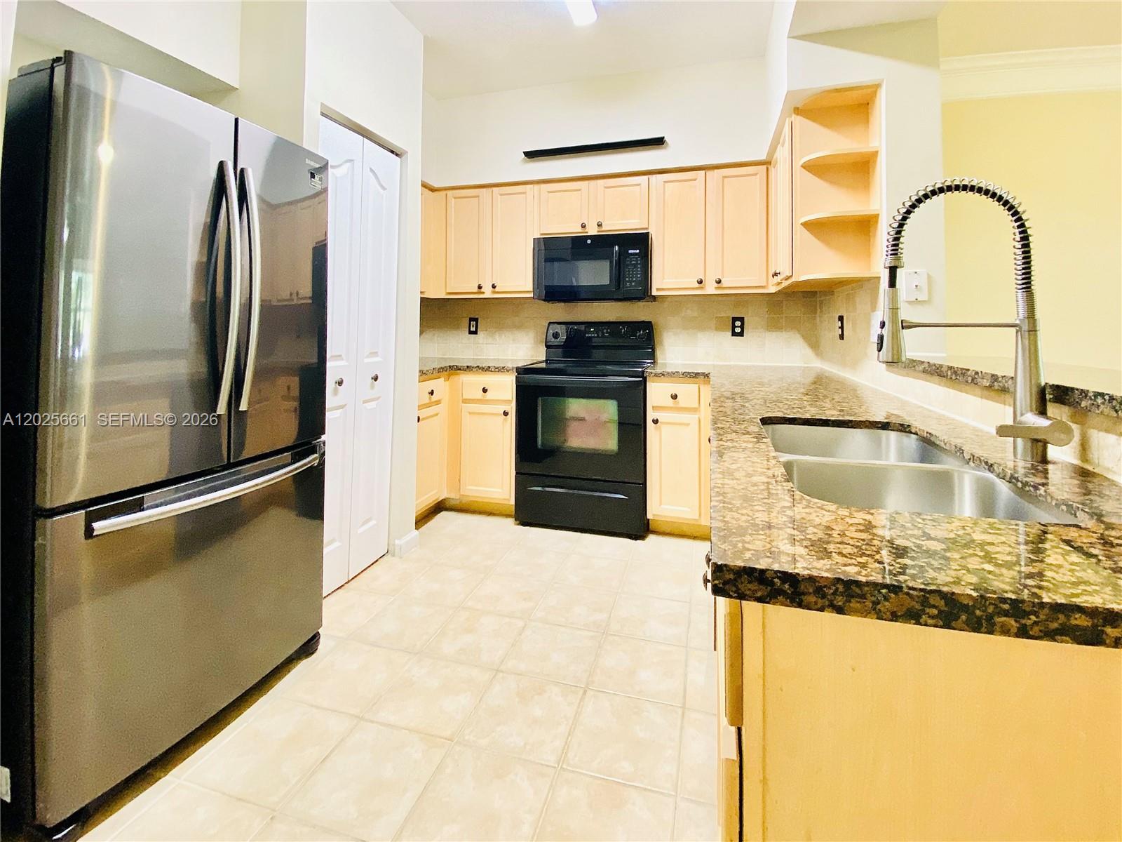 Property photo # 6