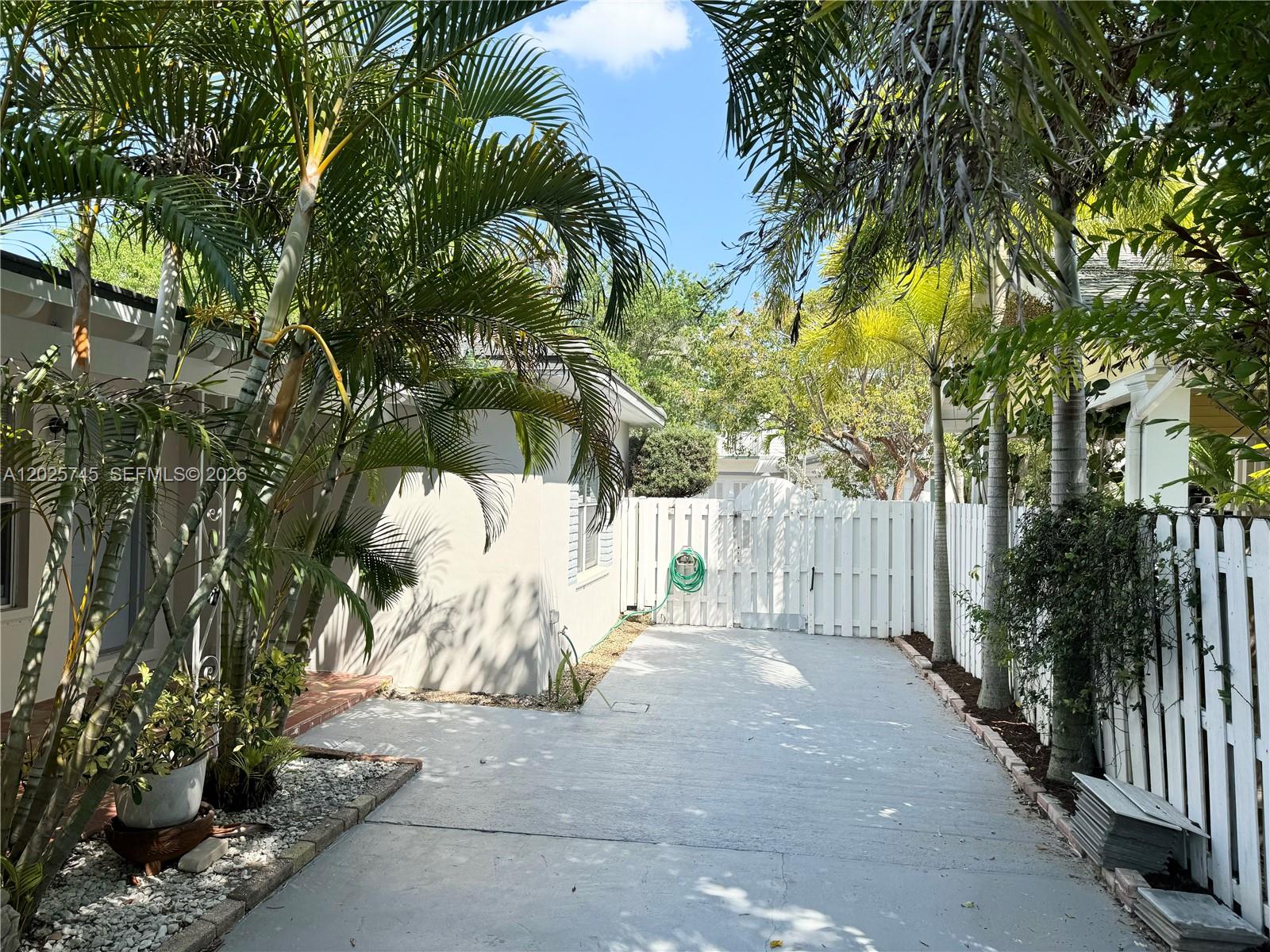 Property photo # 6