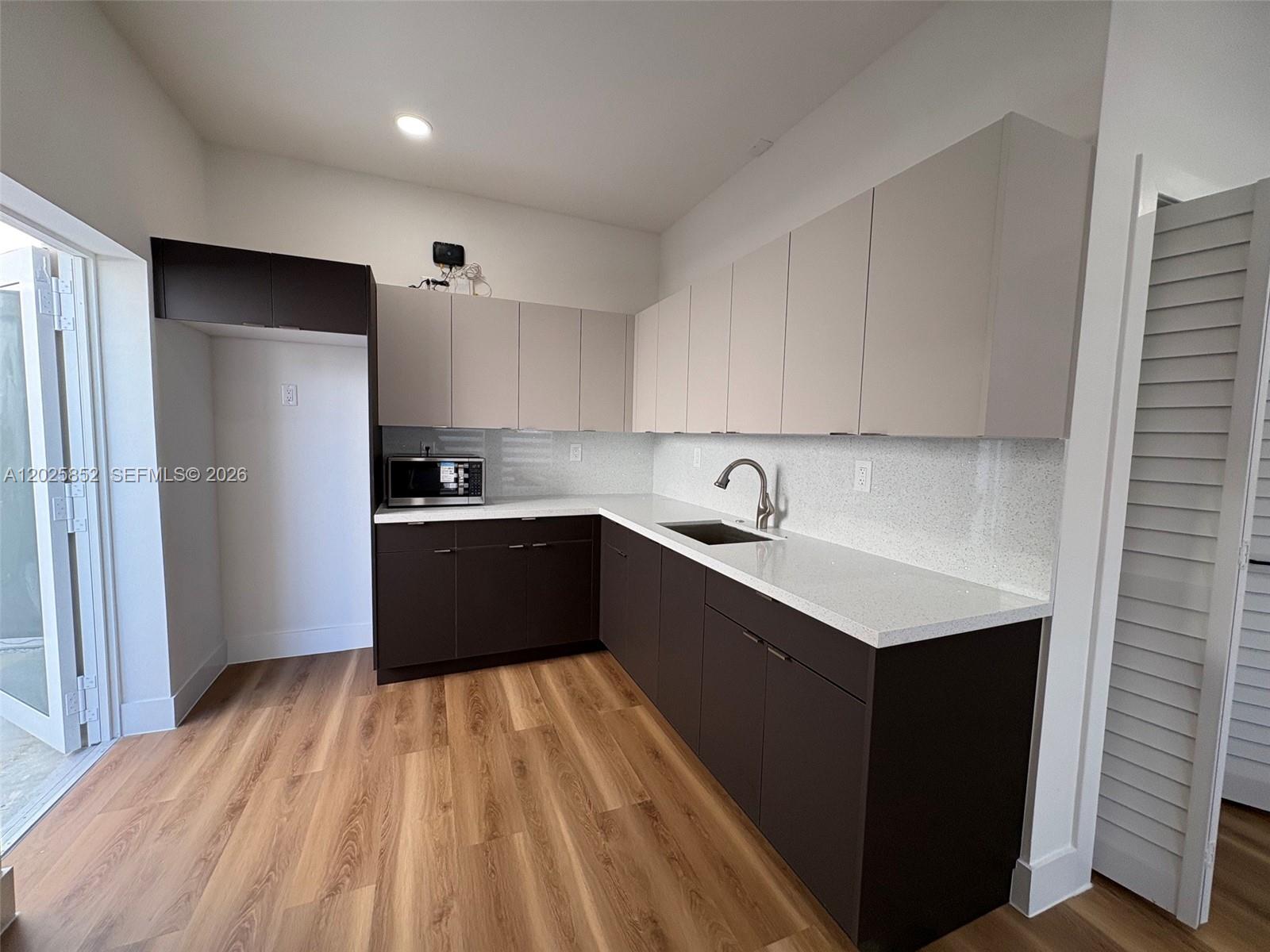 Property photo # 9