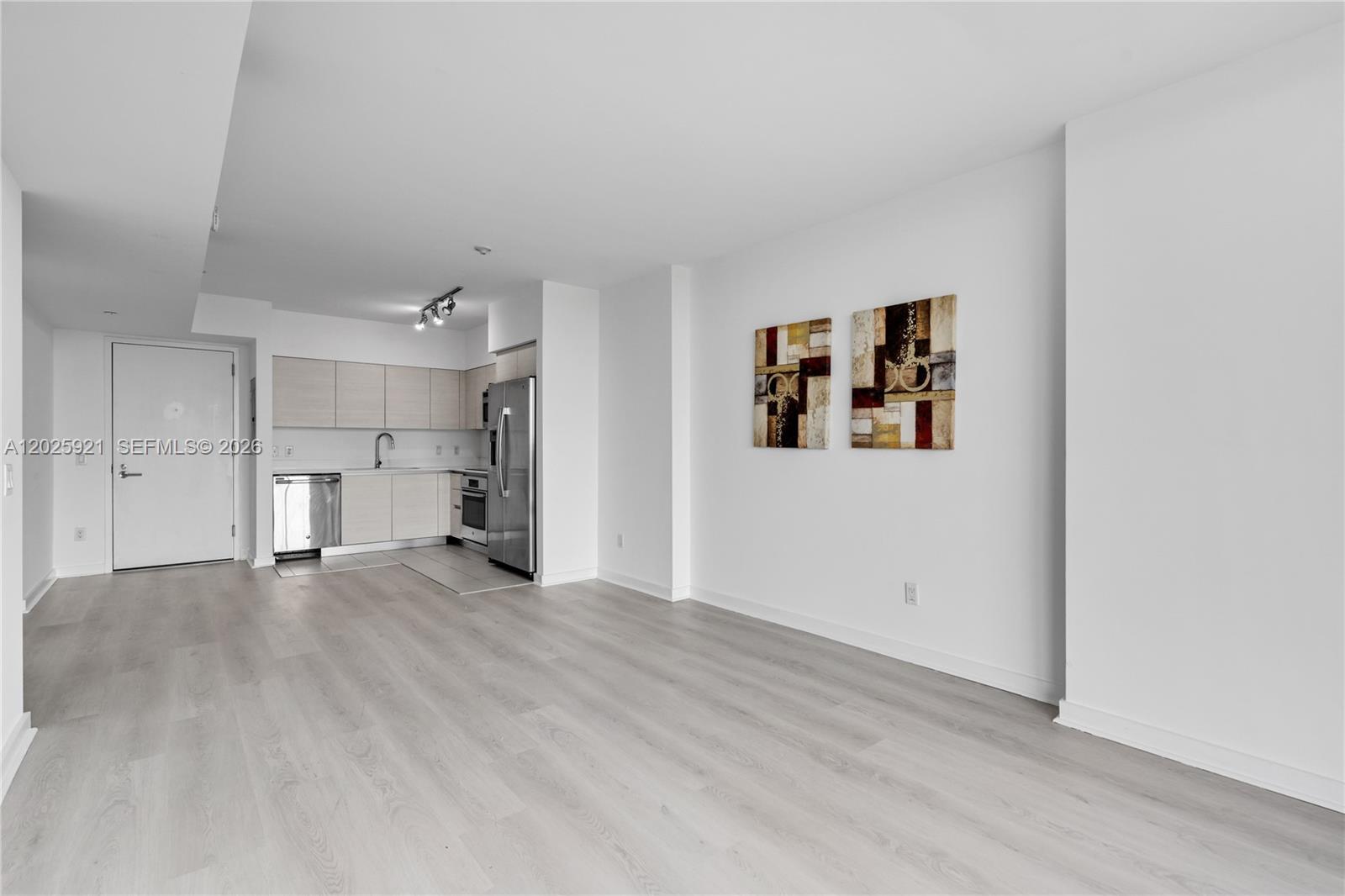 Property photo # 7