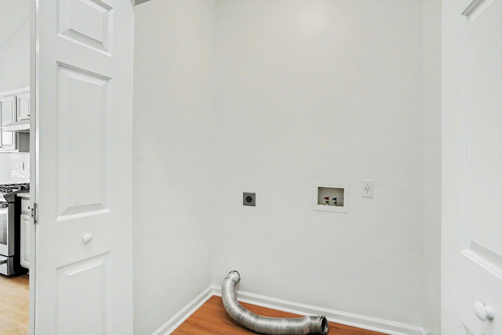 2613561 | Photo 28
