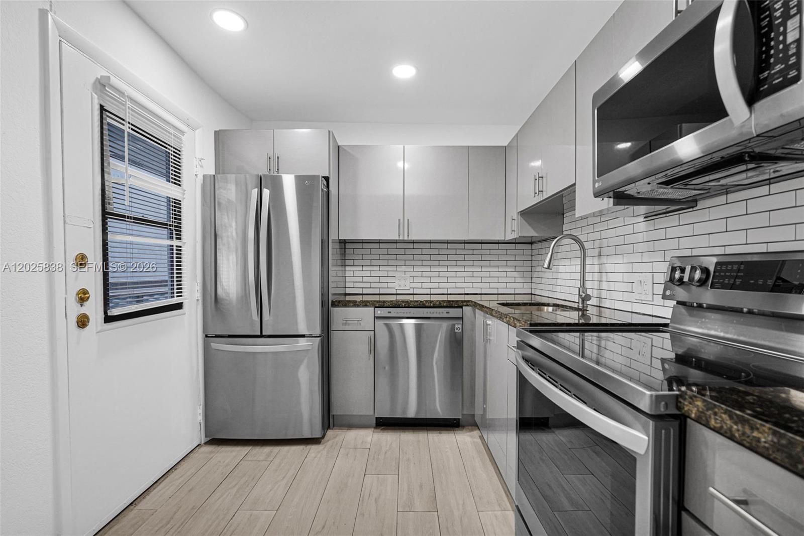Property photo # 4