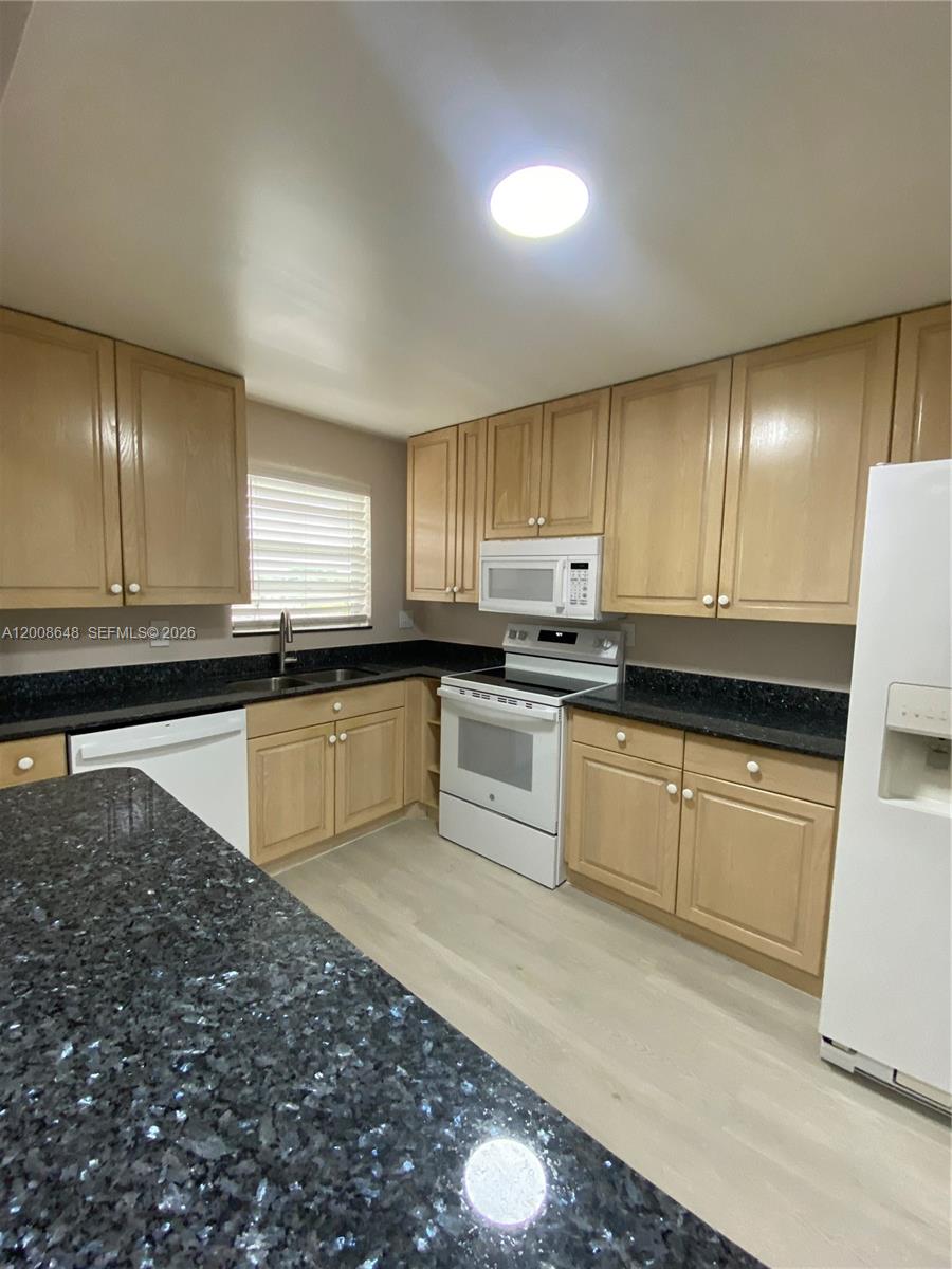 Applegreen Condo Apts 1