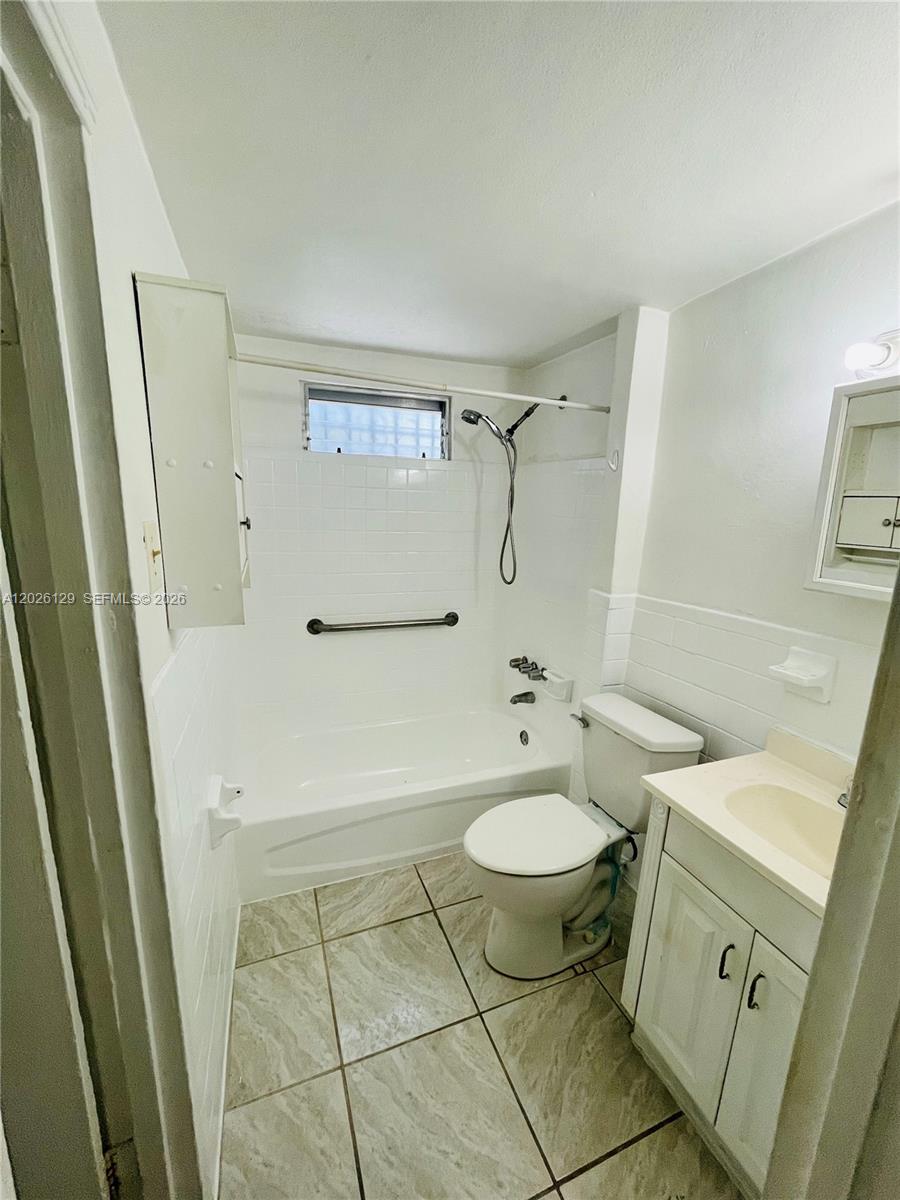 Property photo # 4
