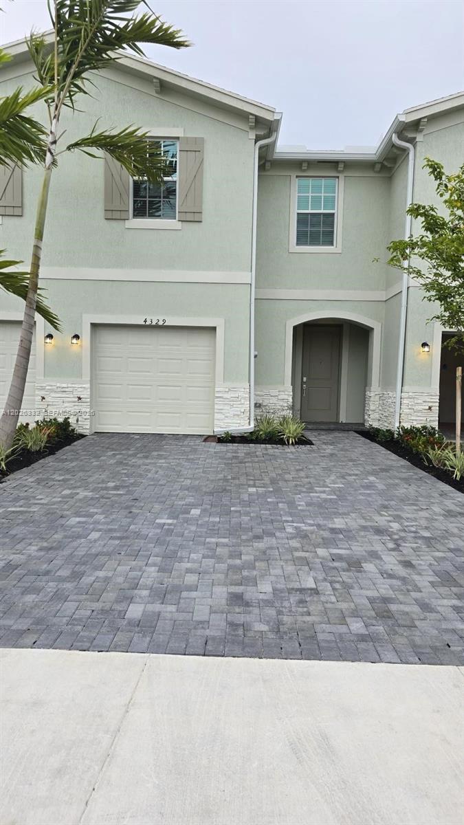 Property photo # 0