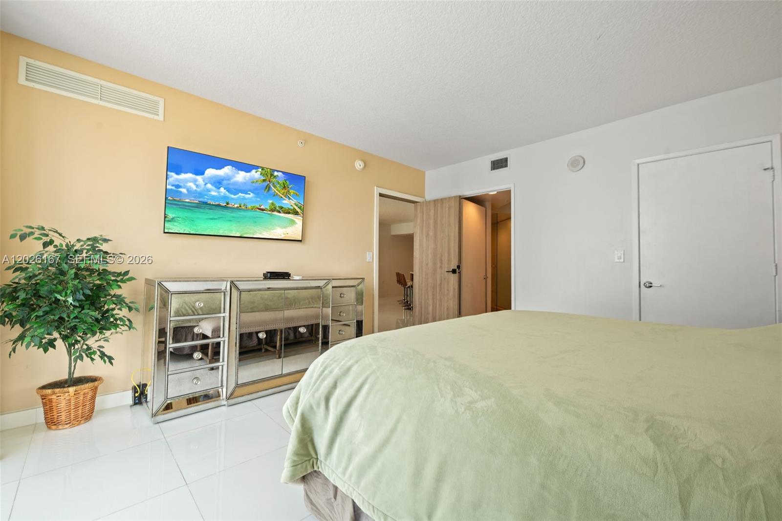 Property photo # 2