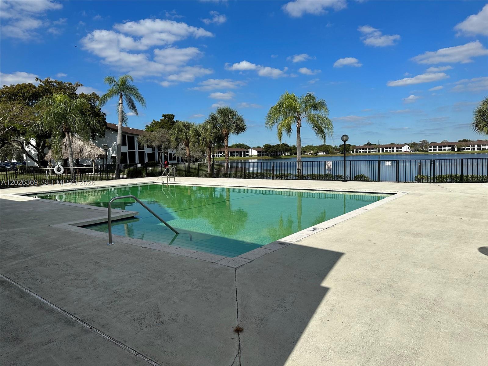 Lake Pointe Condominium N