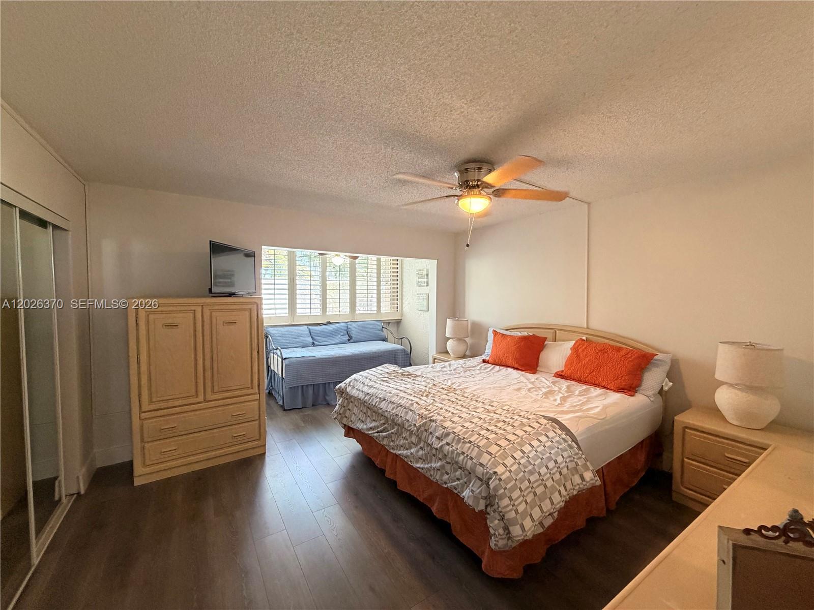 Property photo # 4