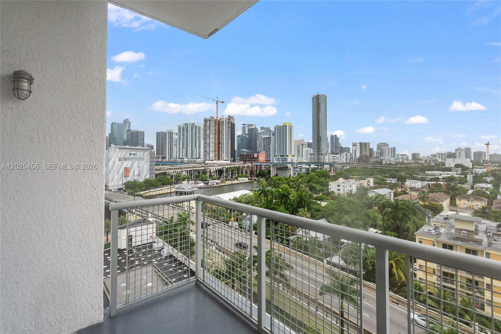 Neo Condo