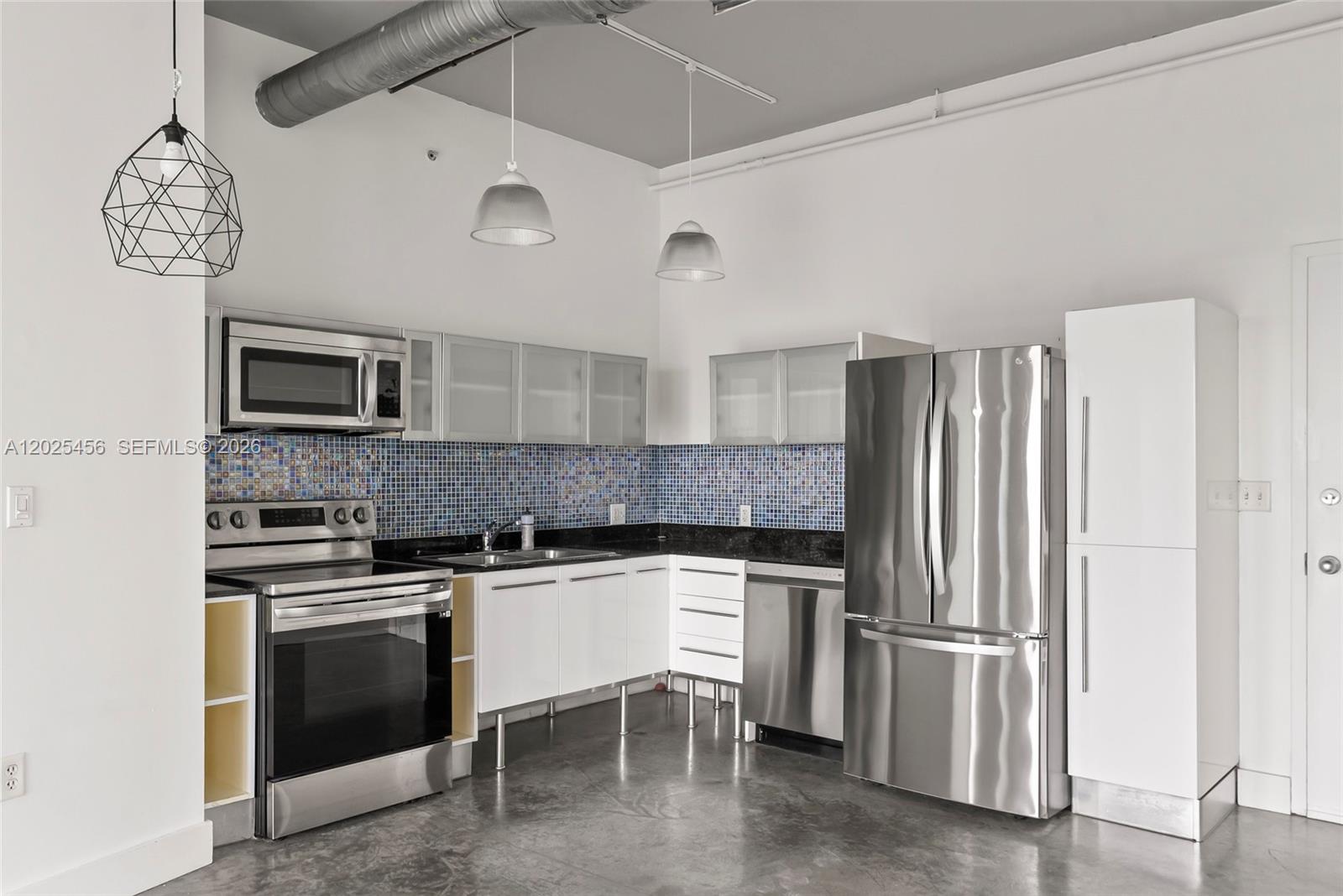 Property photo # 4