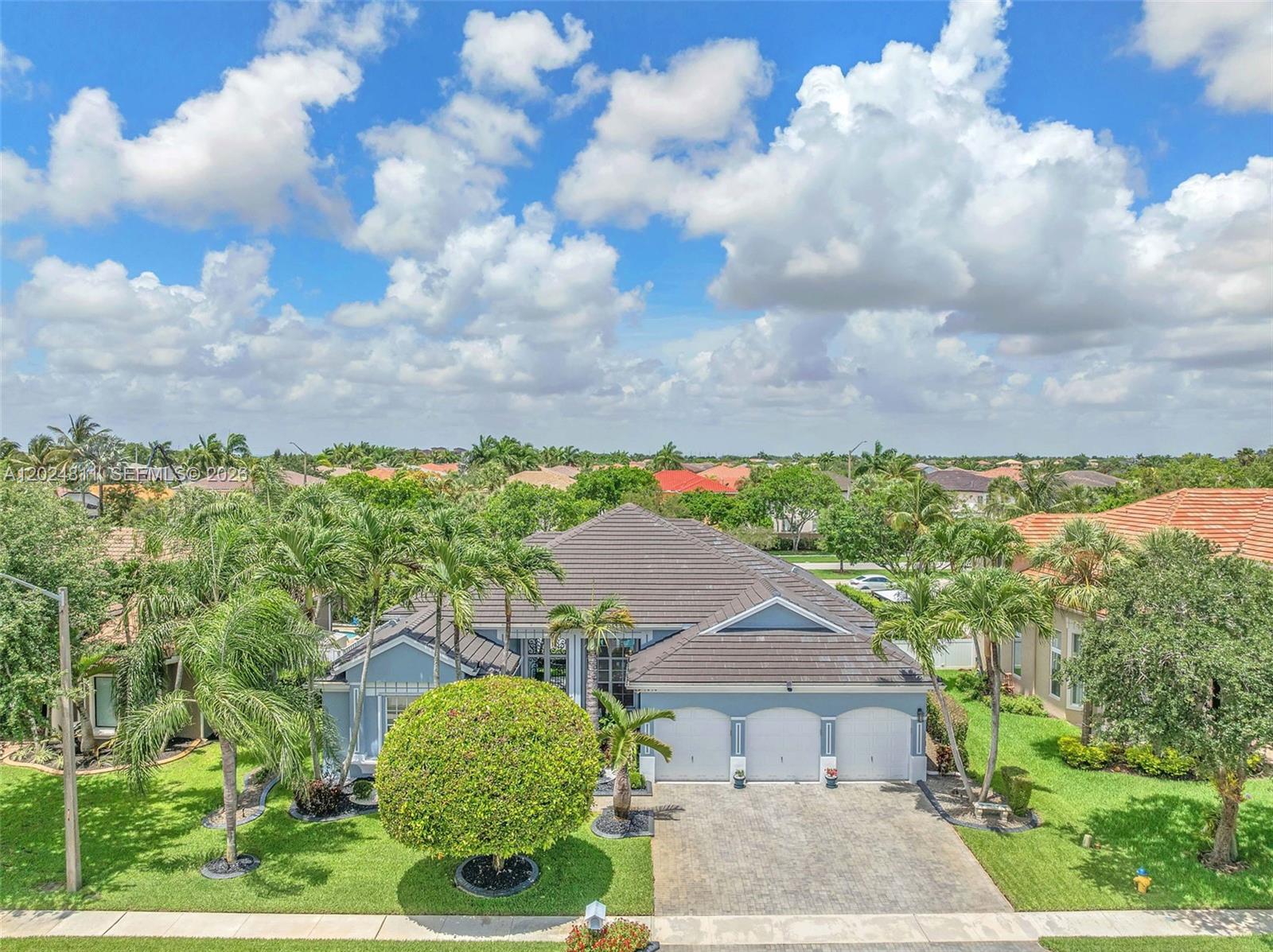 Estates Of Pembroke Shores