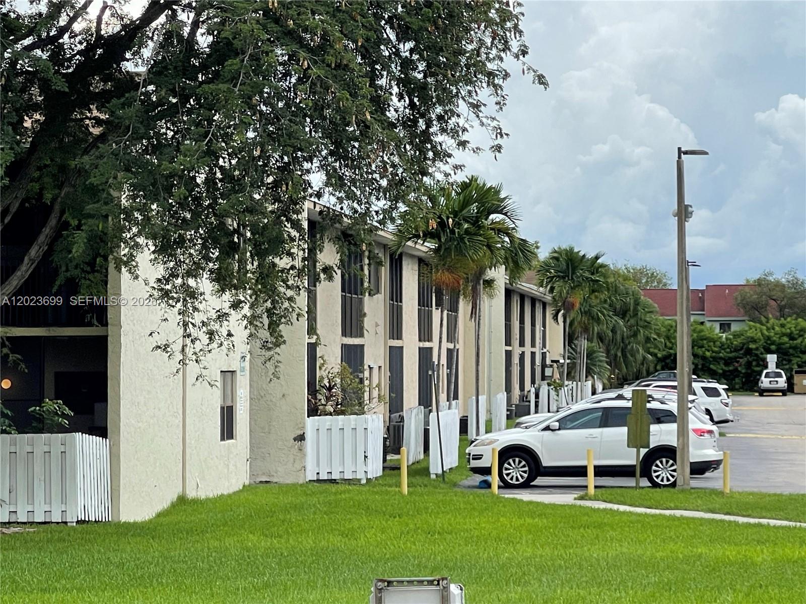 Cutler Creek Village Cond