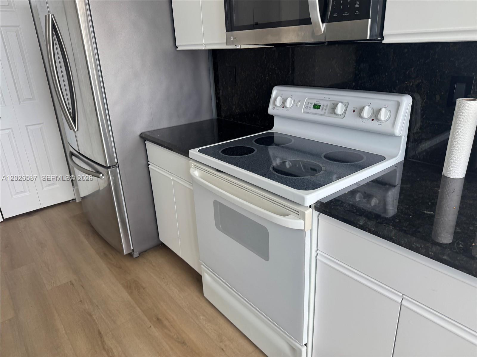 Property photo # 6