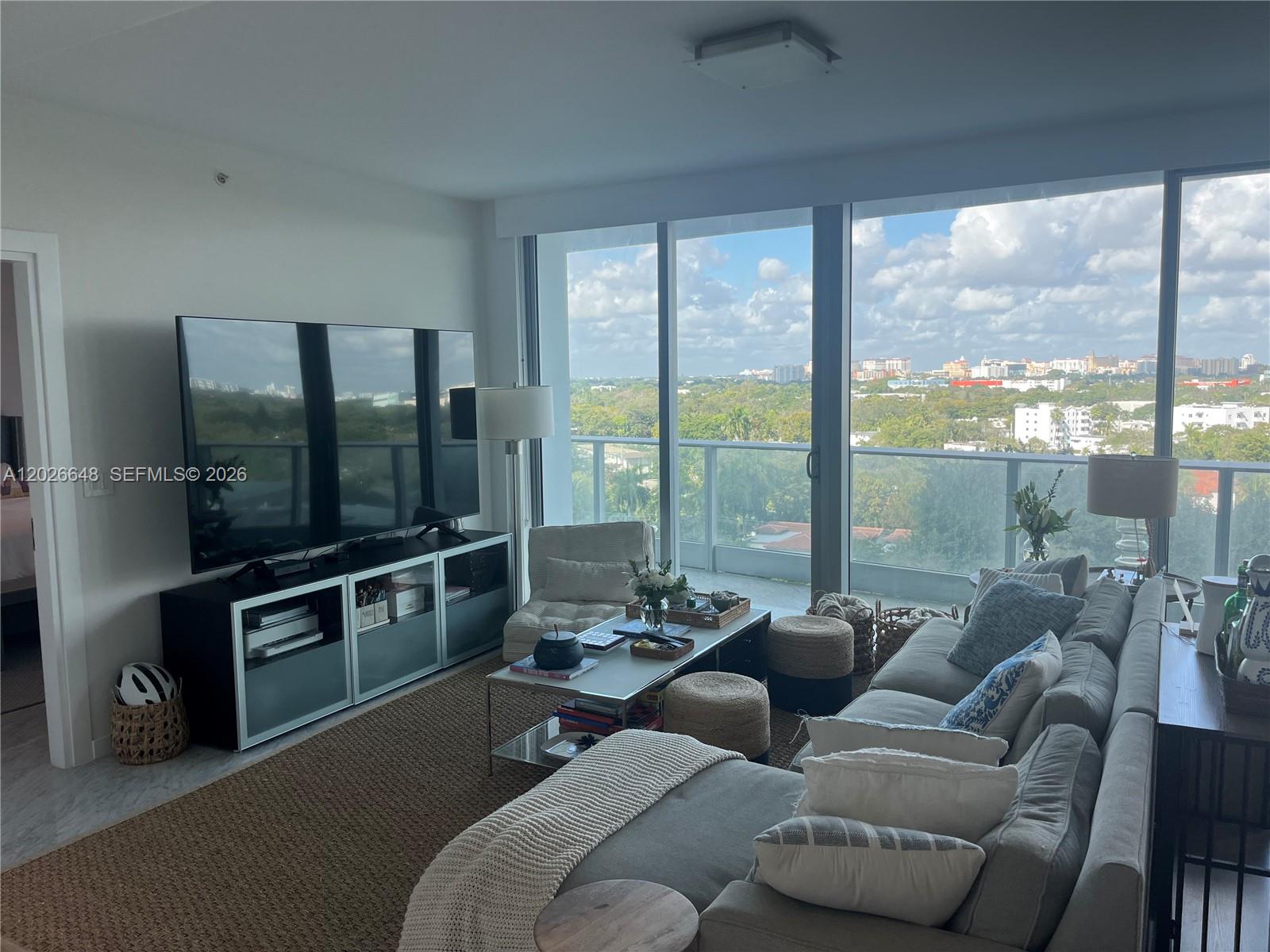 Grovenor House Condo