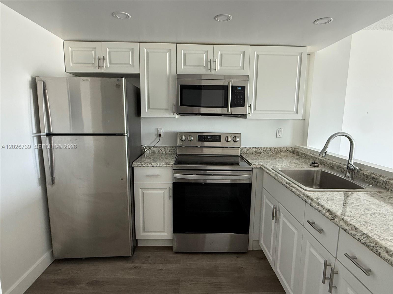 Property photo # 0