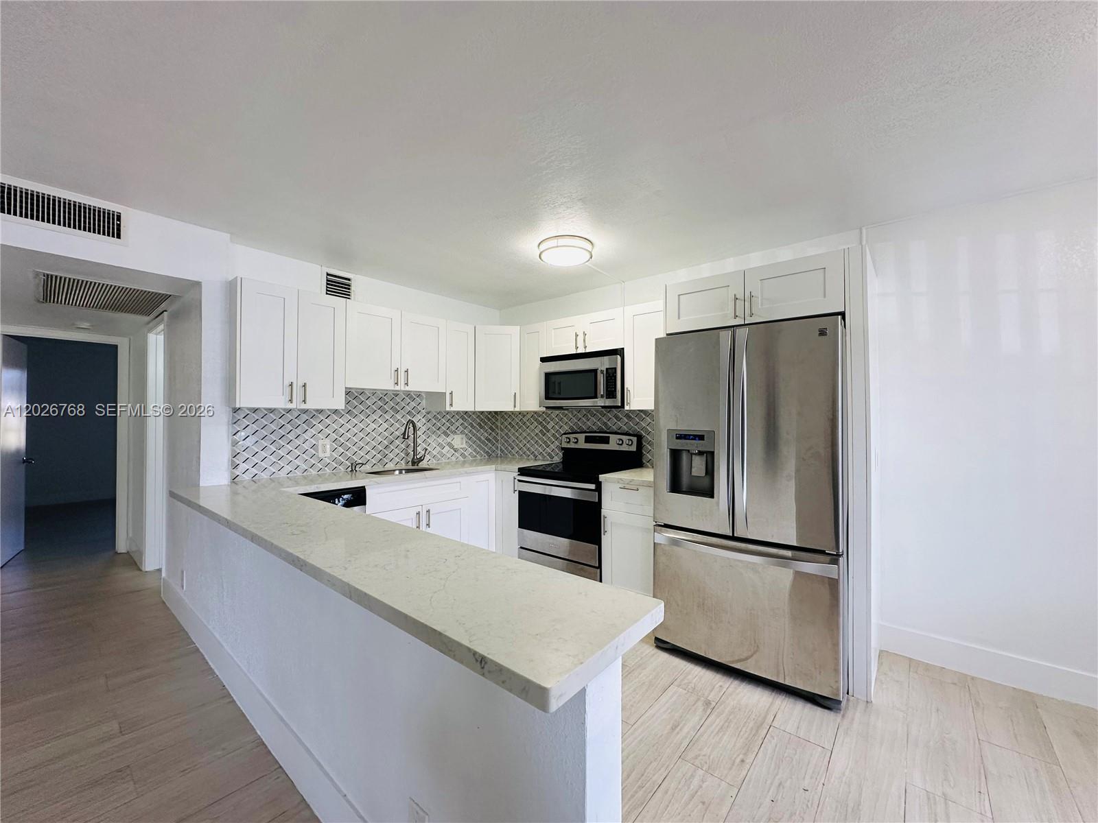 Property photo # 6