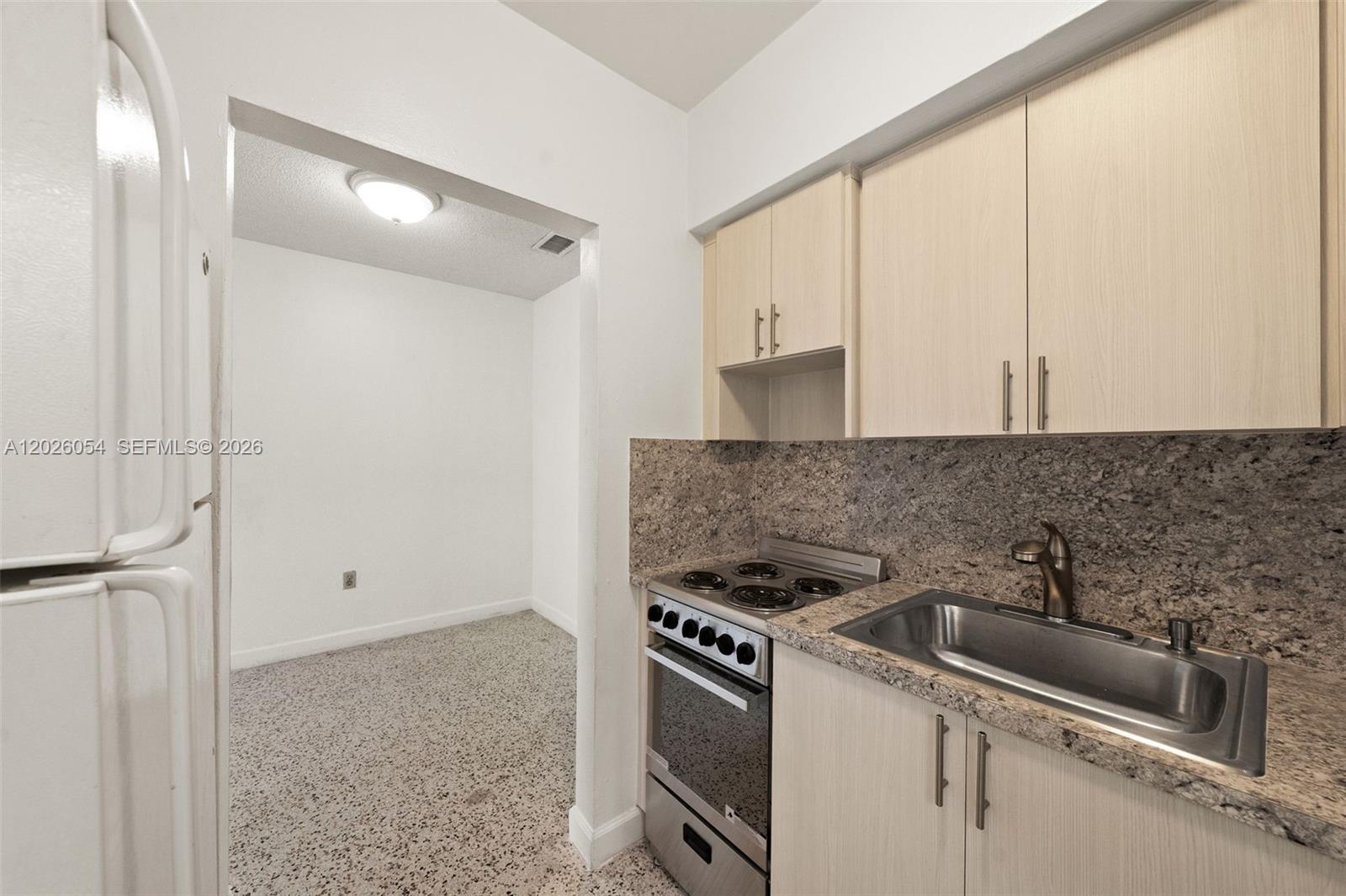 Property photo # 8