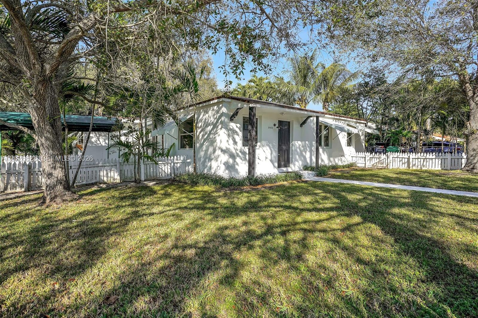 Property photo # 0