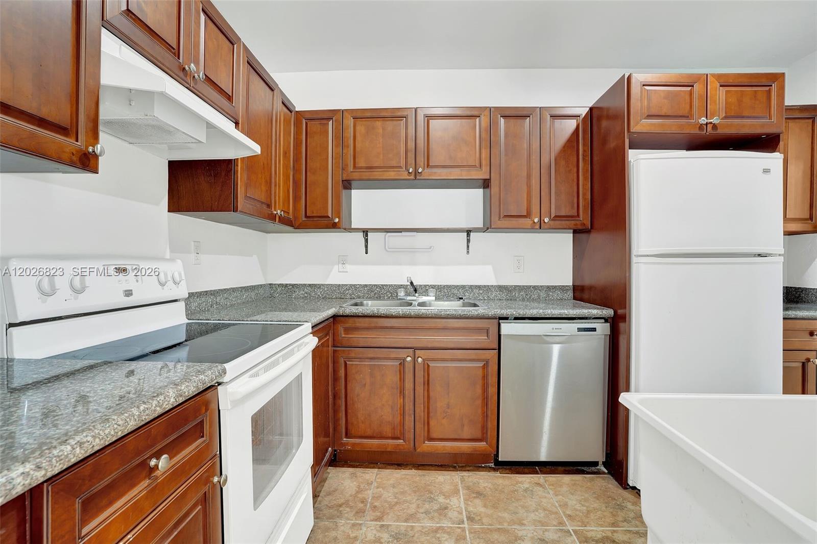 Property photo # 7