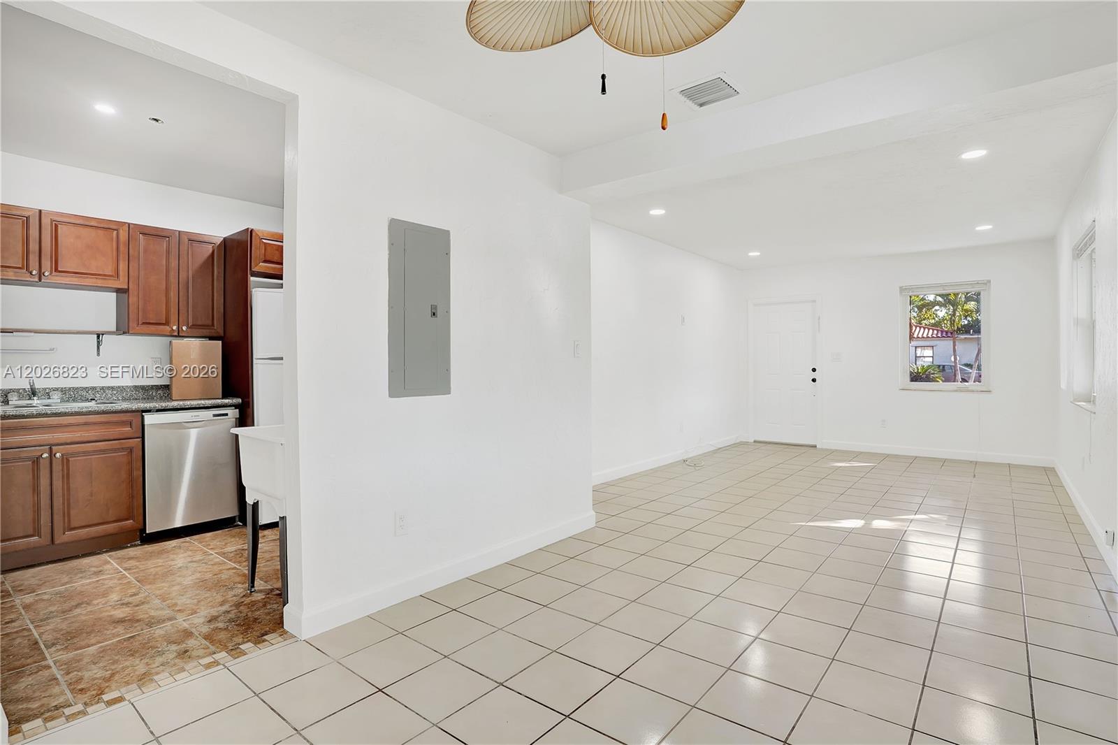 Property photo # 6