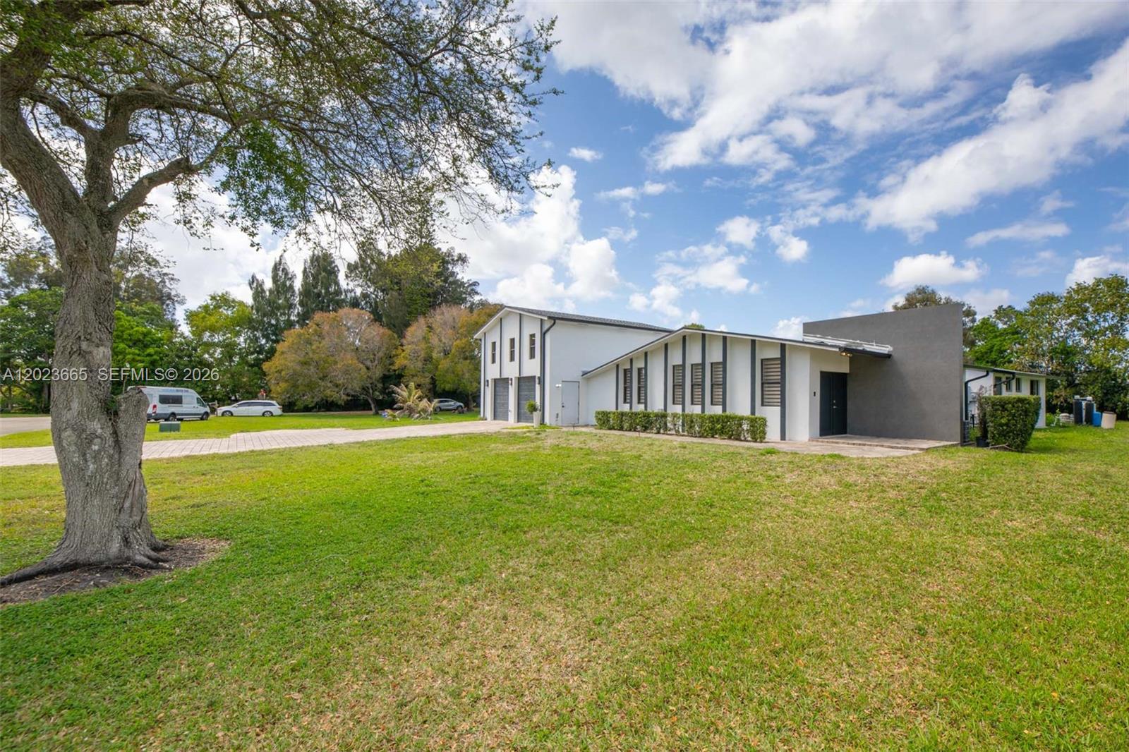Homes for sale in Southwest Ranches, FL | 17101 Sw 48Th St, Southwest Ranches, FL 33331 | MLS# A12023665