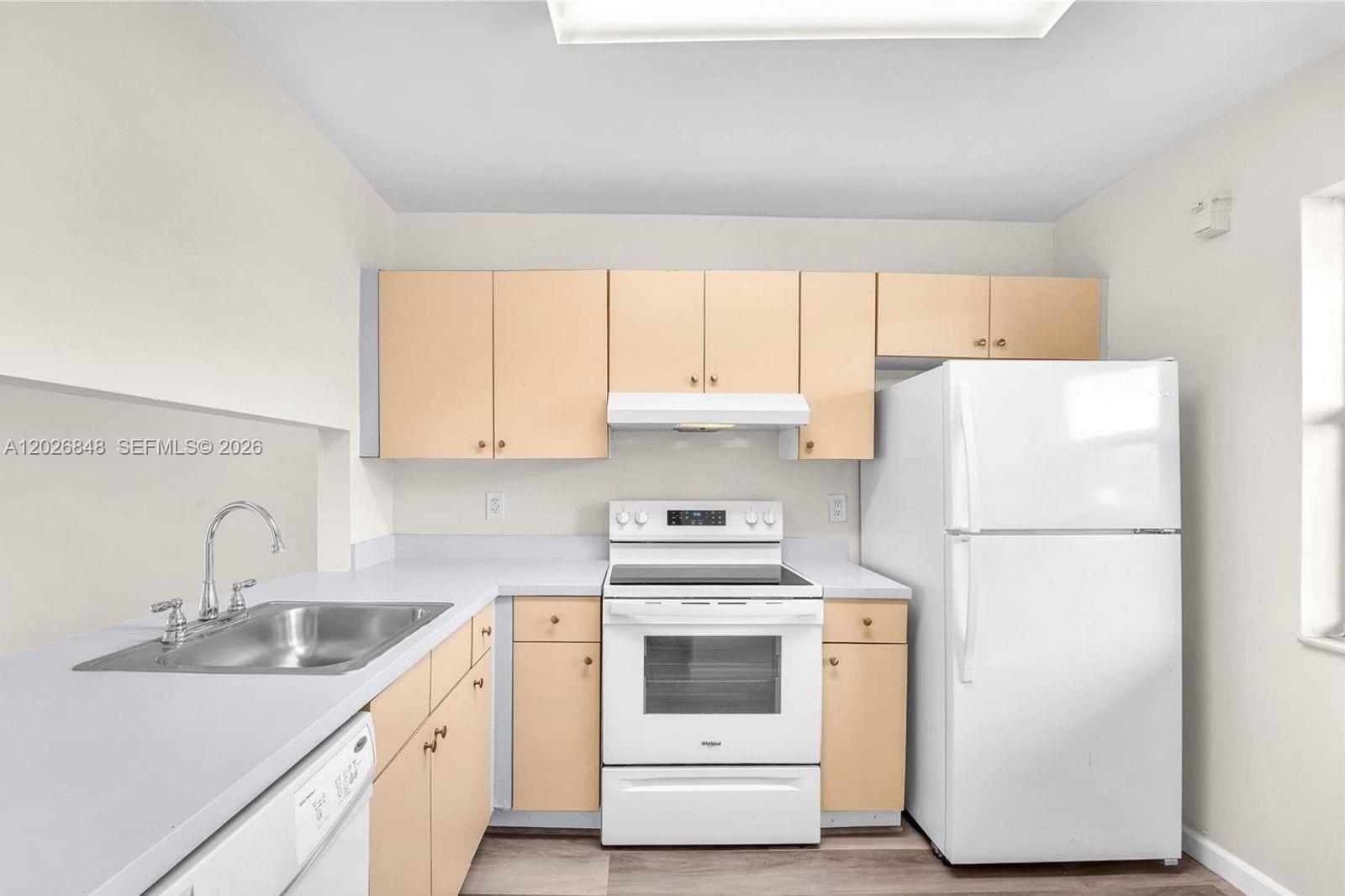 Property photo # 6