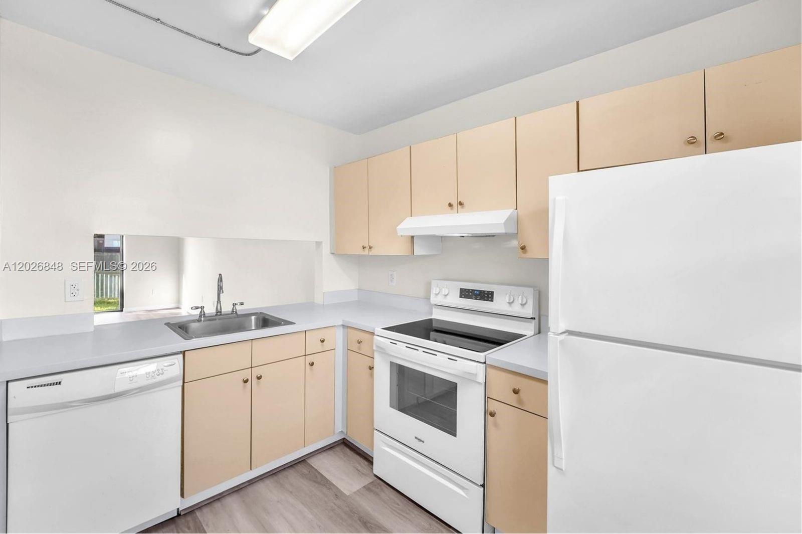Property photo # 9