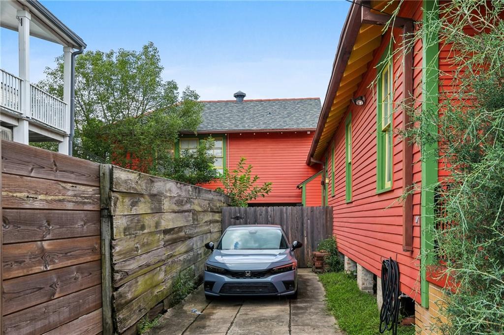 Photo 3 of Single family home for sale at 614 9th Street, New Orleans, LA 70115 | MLS# 2560265 | Listing updated on 2026-09-12