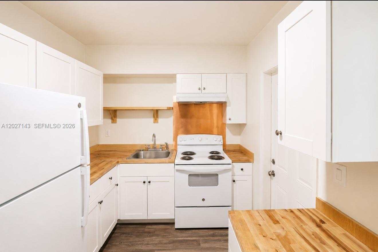 Property photo # 0