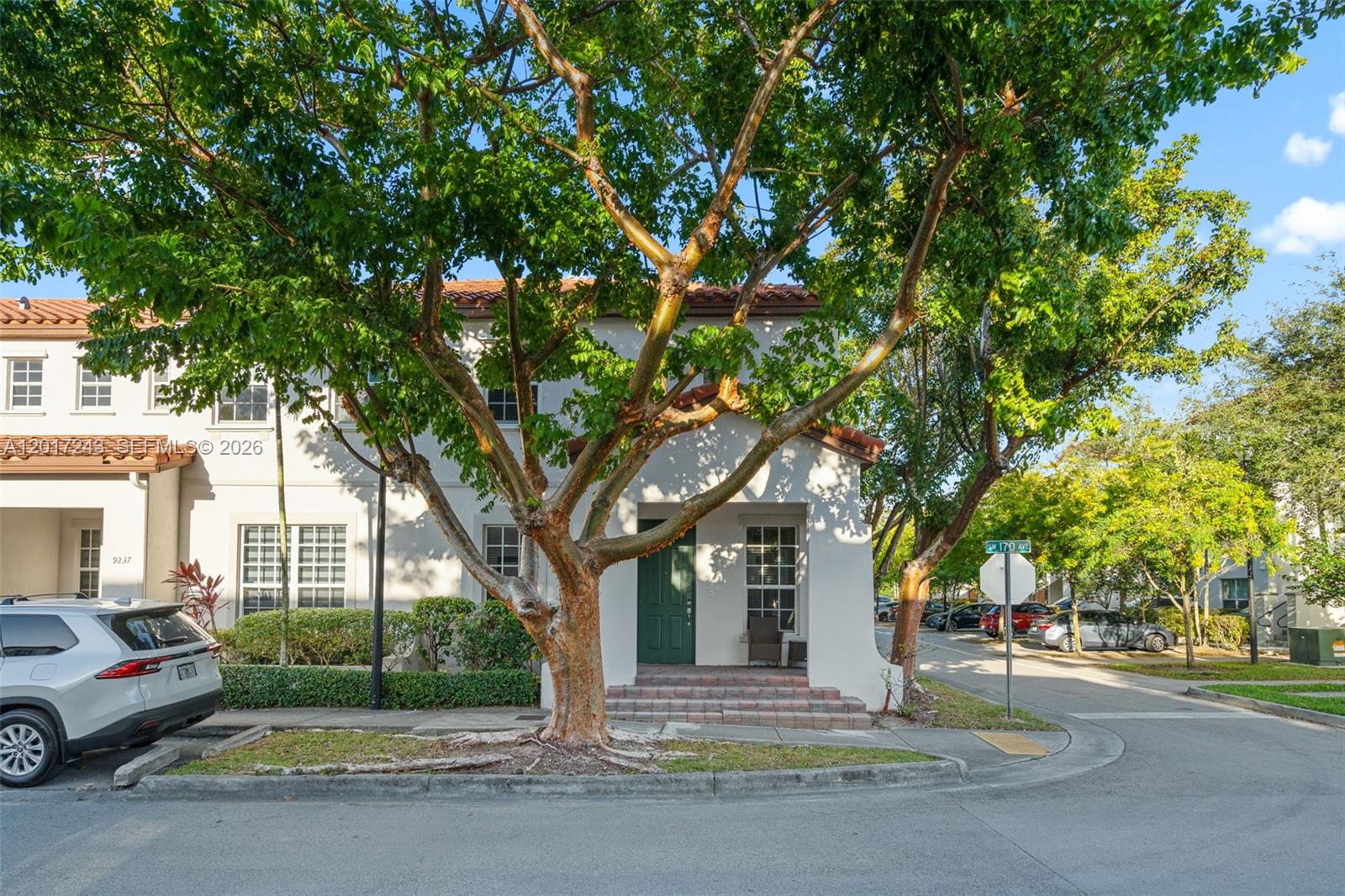 Kendall Commons Residenti
