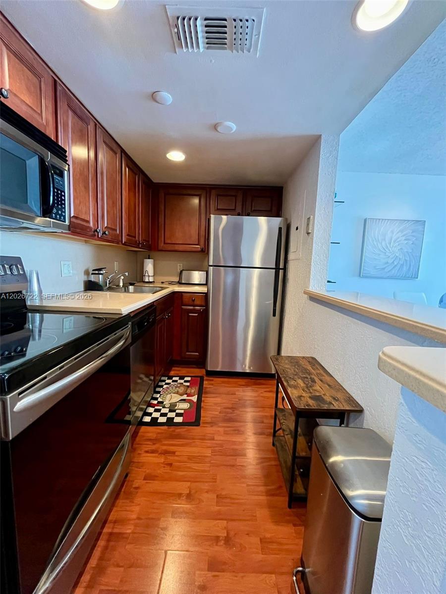 Property photo # 4