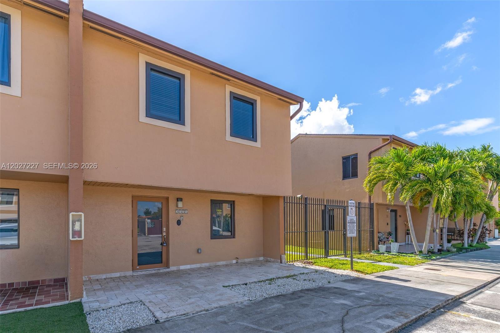 Property photo # 0