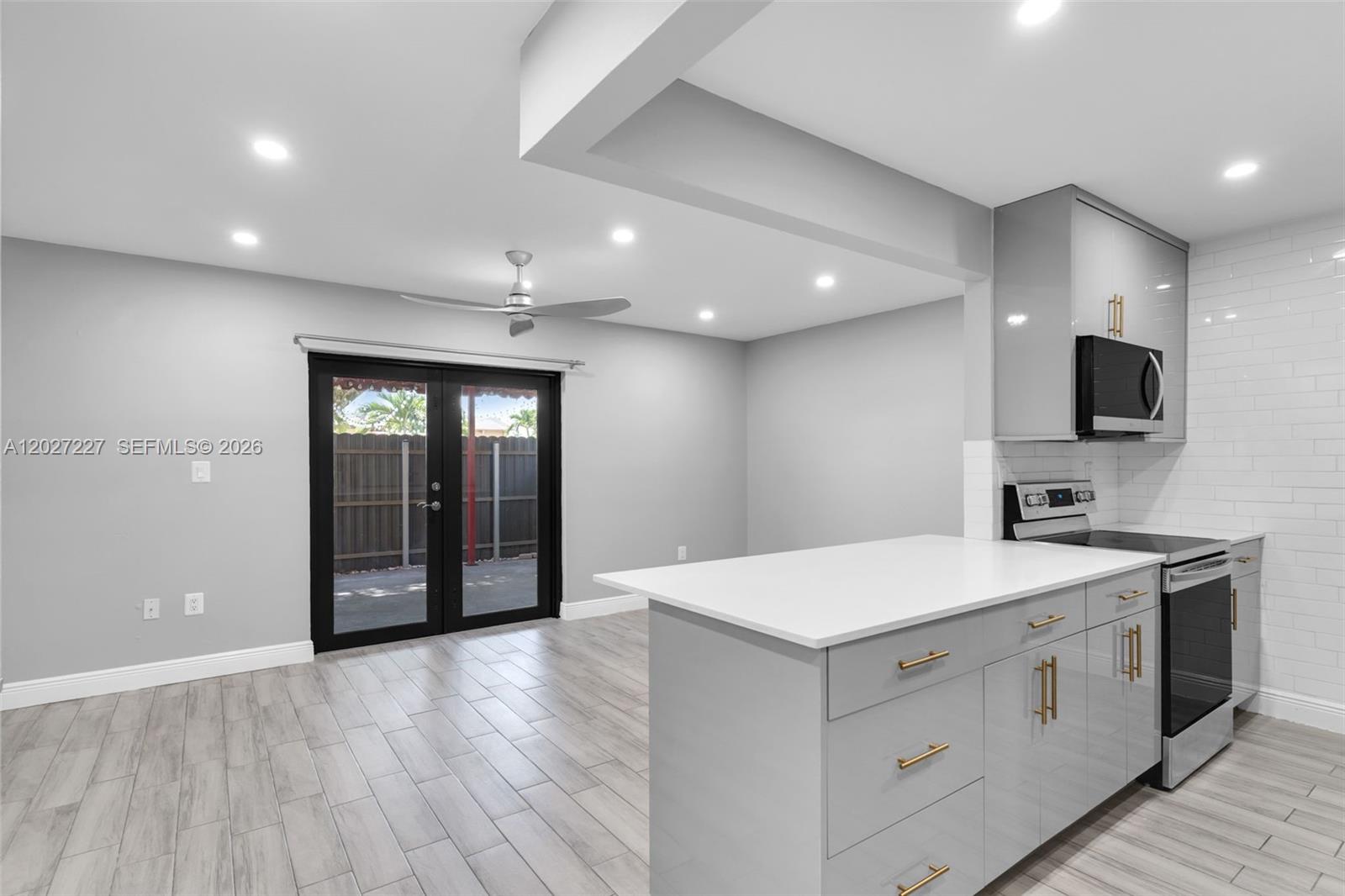 Property photo # 9