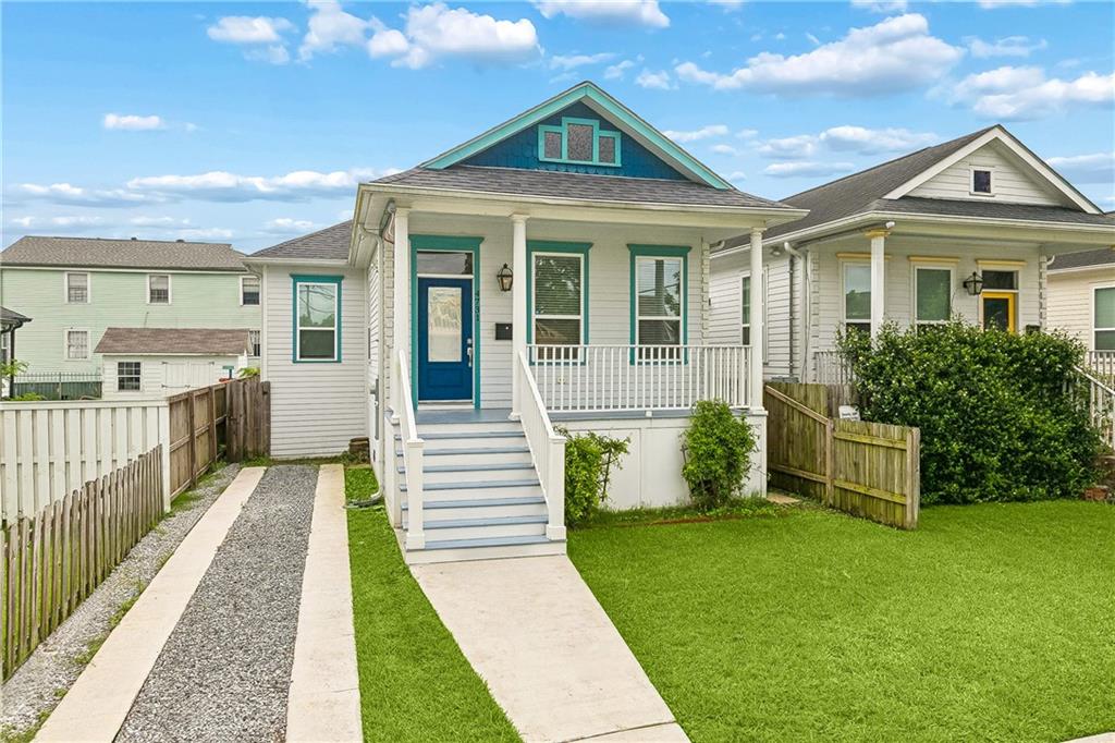 Homes for sale in New Orleans, LA | 4731 New Orleans St, New Orleans, LA 70122 | MLS# 2559830