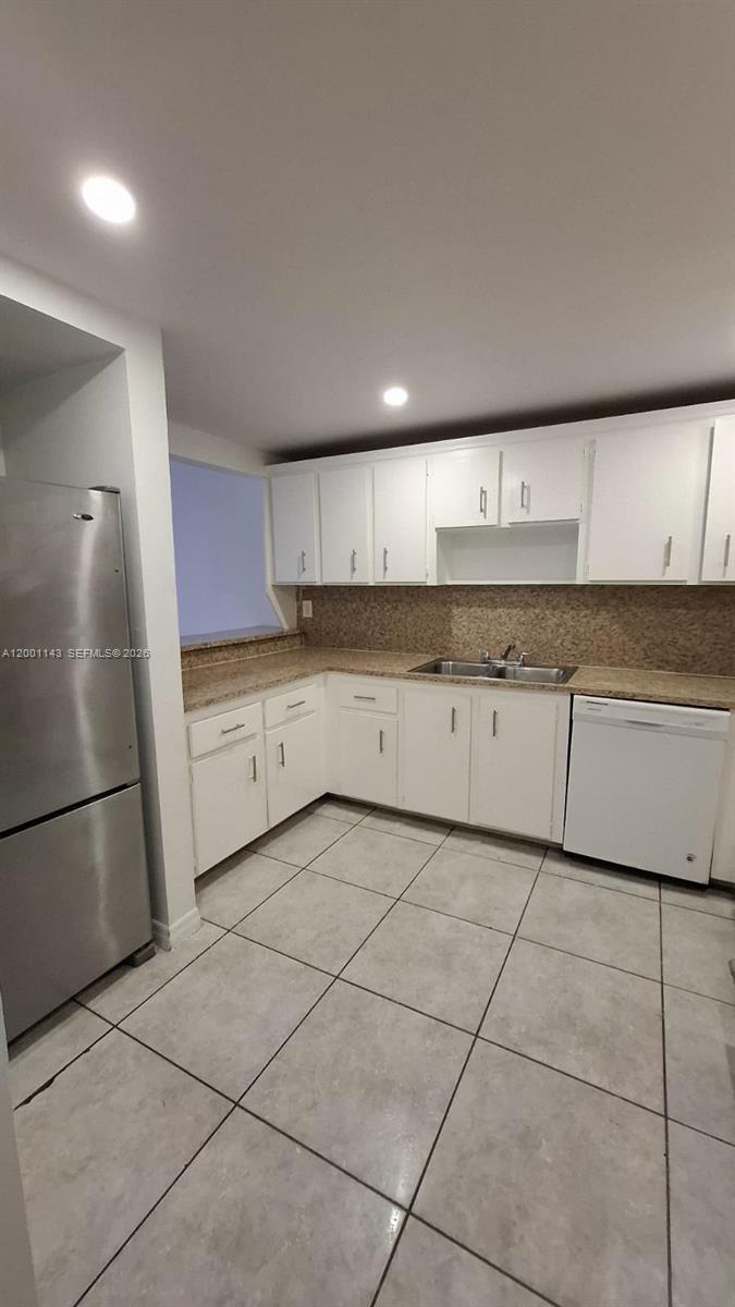 Property photo # 4