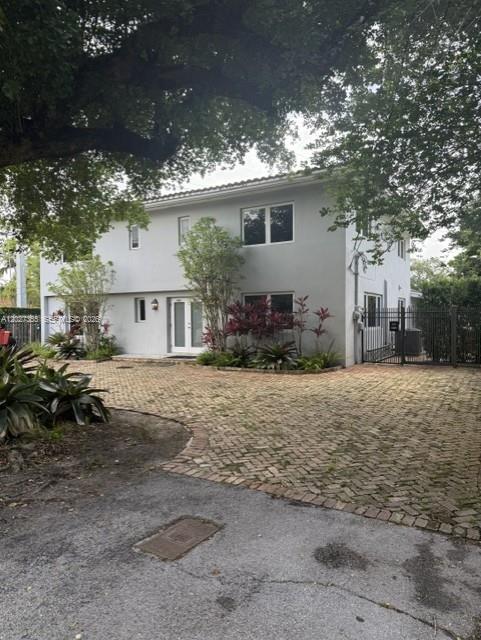 Property photo # 0