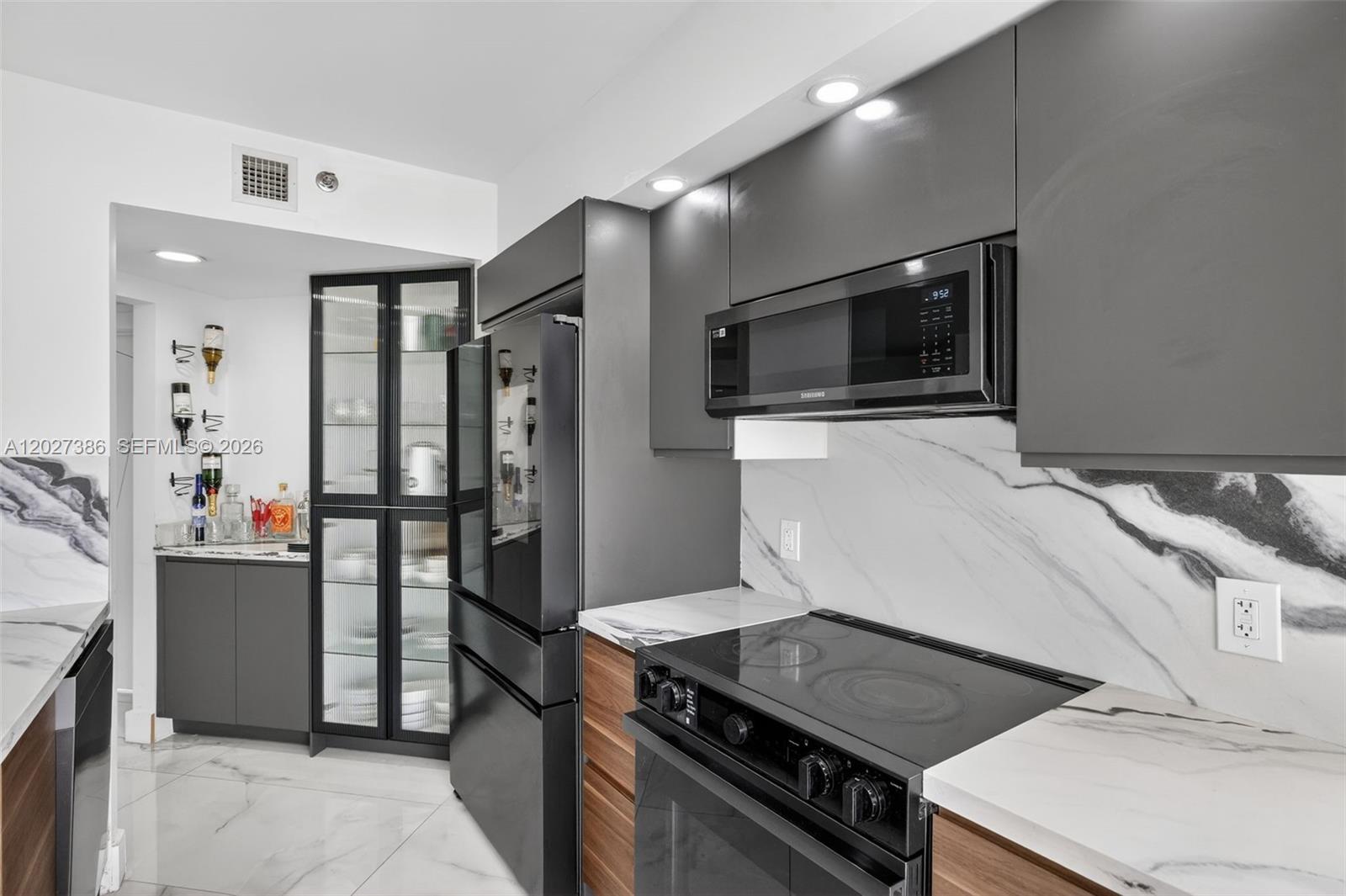 Property photo # 4
