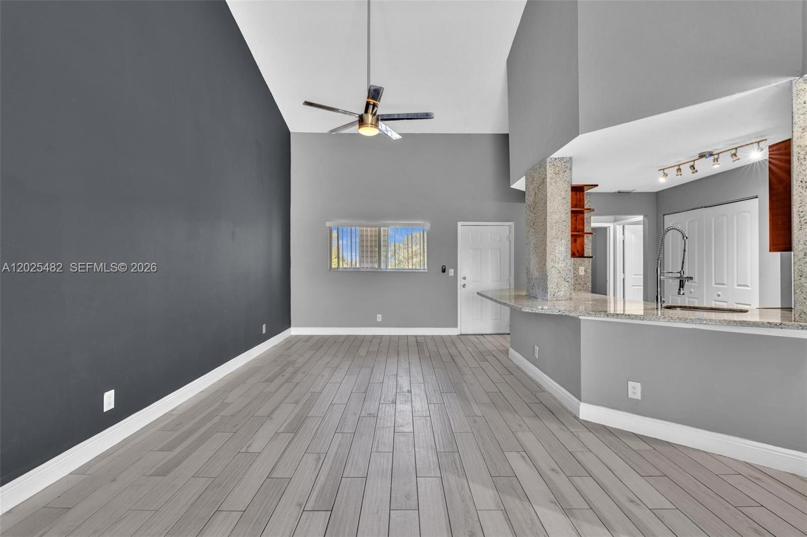 Summer Lake Condo