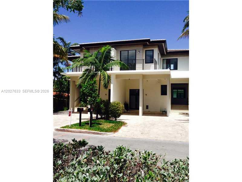 Tropical Isles Homes