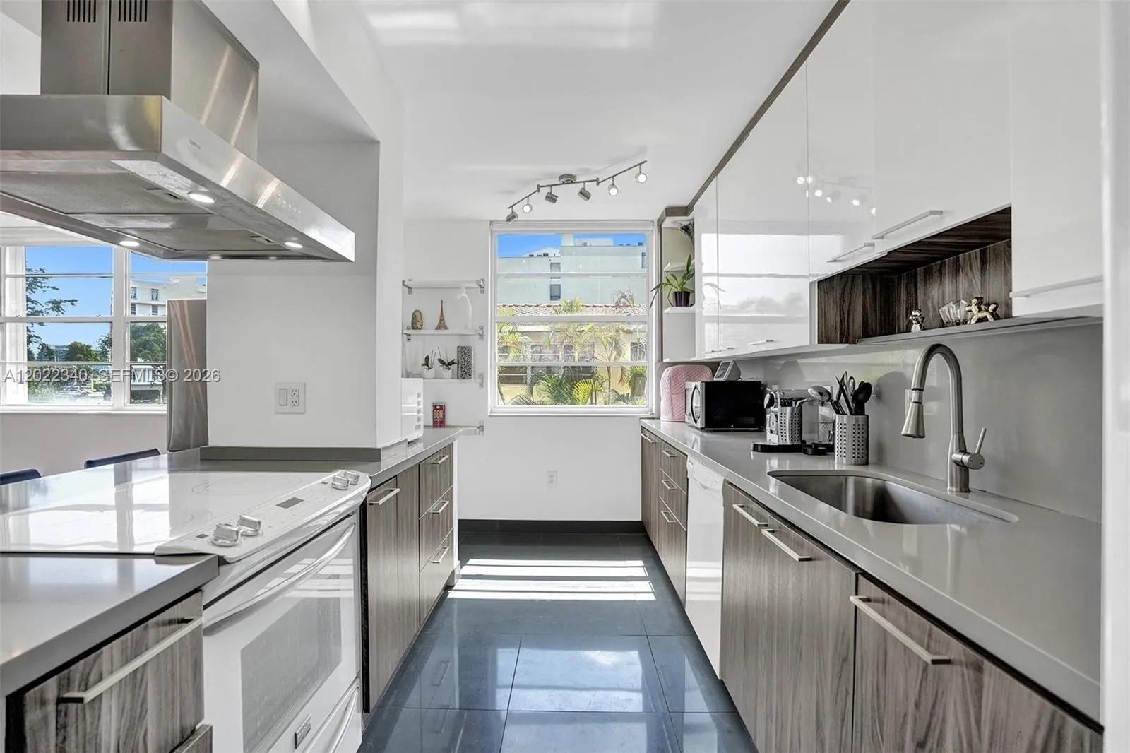 Property photo # 4