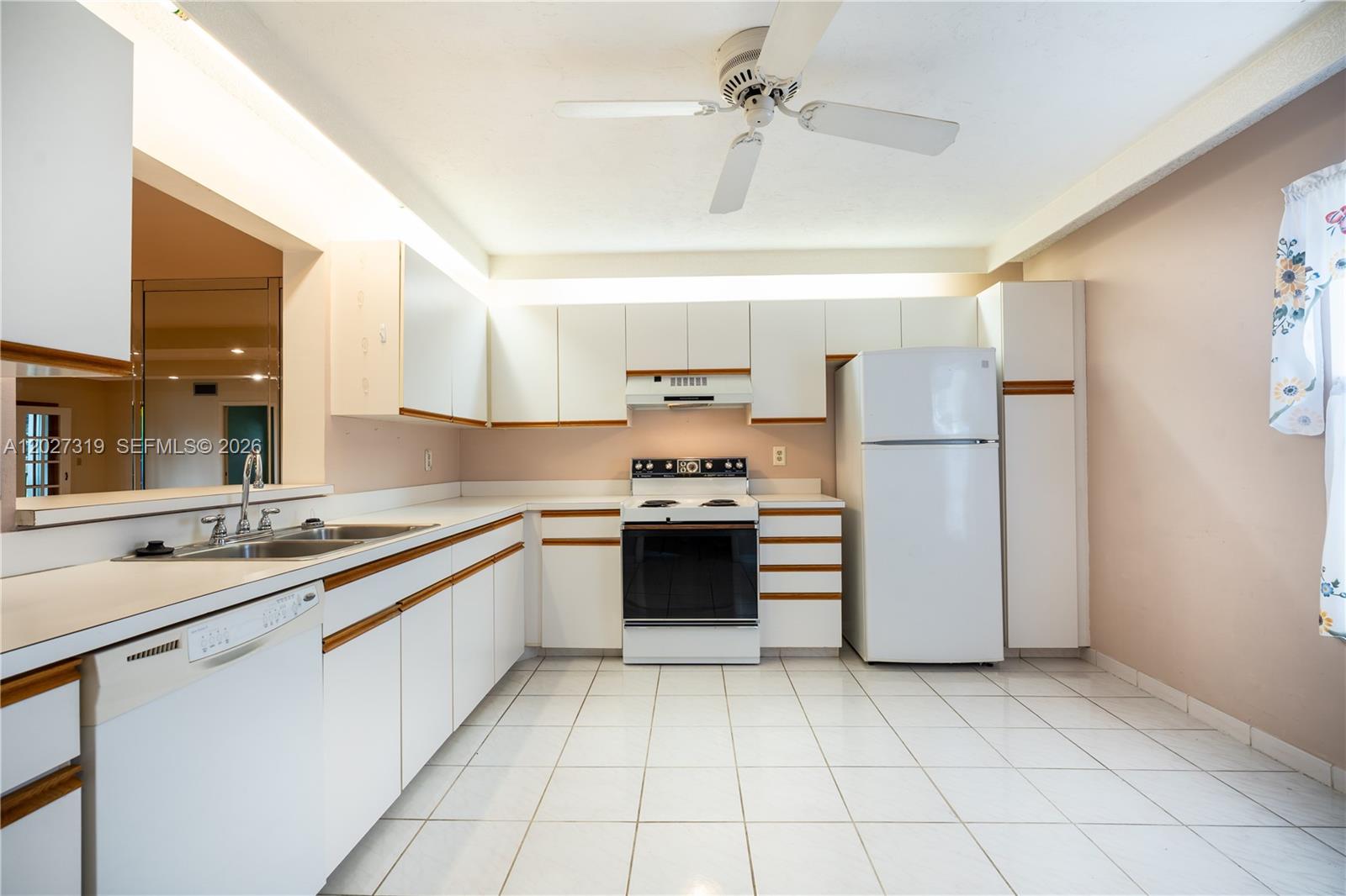 Property photo # 2